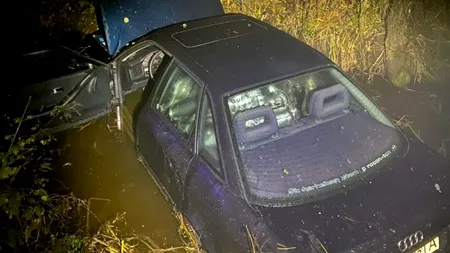 Polițiștii din Caraș-Severin credeau că e un control de rutină, dar au făcut o captură de 100.000 de euro: Ce au descoperit în mașina unui bărbat - FOTO 