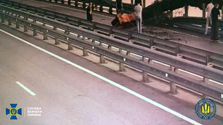 Ucraina a lansat un nou ATAC asupra podului care leagă Crimeea de Rusia