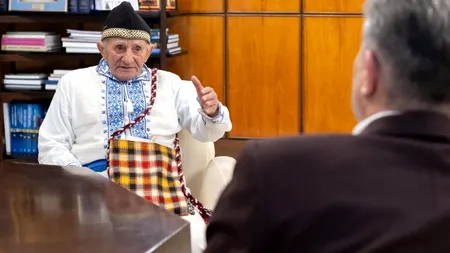 Marcel Ciolacu: „Am crescut susținut de o mână puternică precum mâna acestui om!”