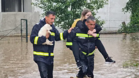 Ministrul Mediului, ședință extraordinară după avertizările de vijelii și ploi abundente și posibile inundații. „Din păcate pericolul nu a trecut”
