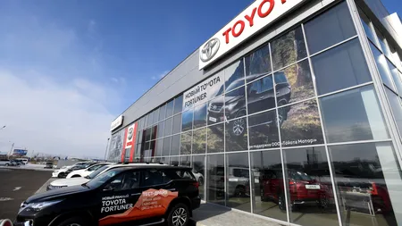 TOYOTA recheamă peste un milion de mașini hibrid. Pericol de INCENDIU la instalația electrică. Care sunt modelele vizate în România