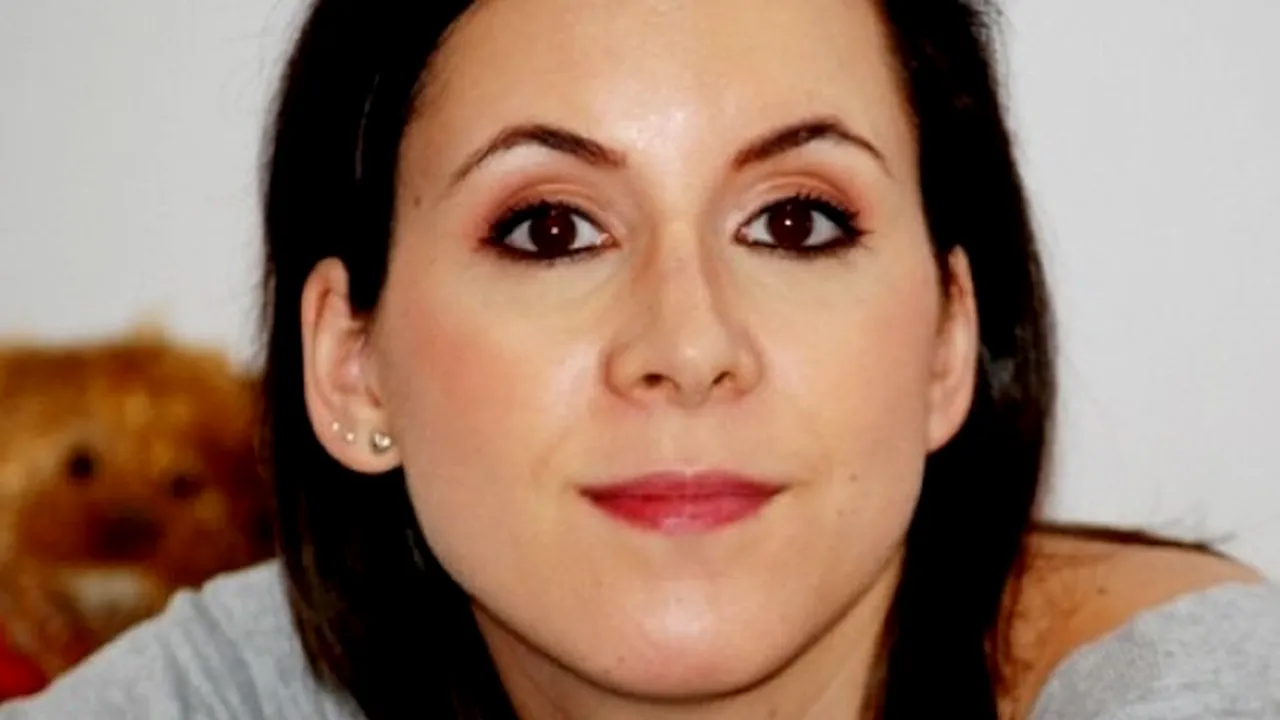 Fotografiile jurnalistei Teodora Maftei, scoase la vânzare, în semn de solidaritate