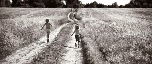 Amintiri din copilărie. Fotografii din vacanța de vară la țară