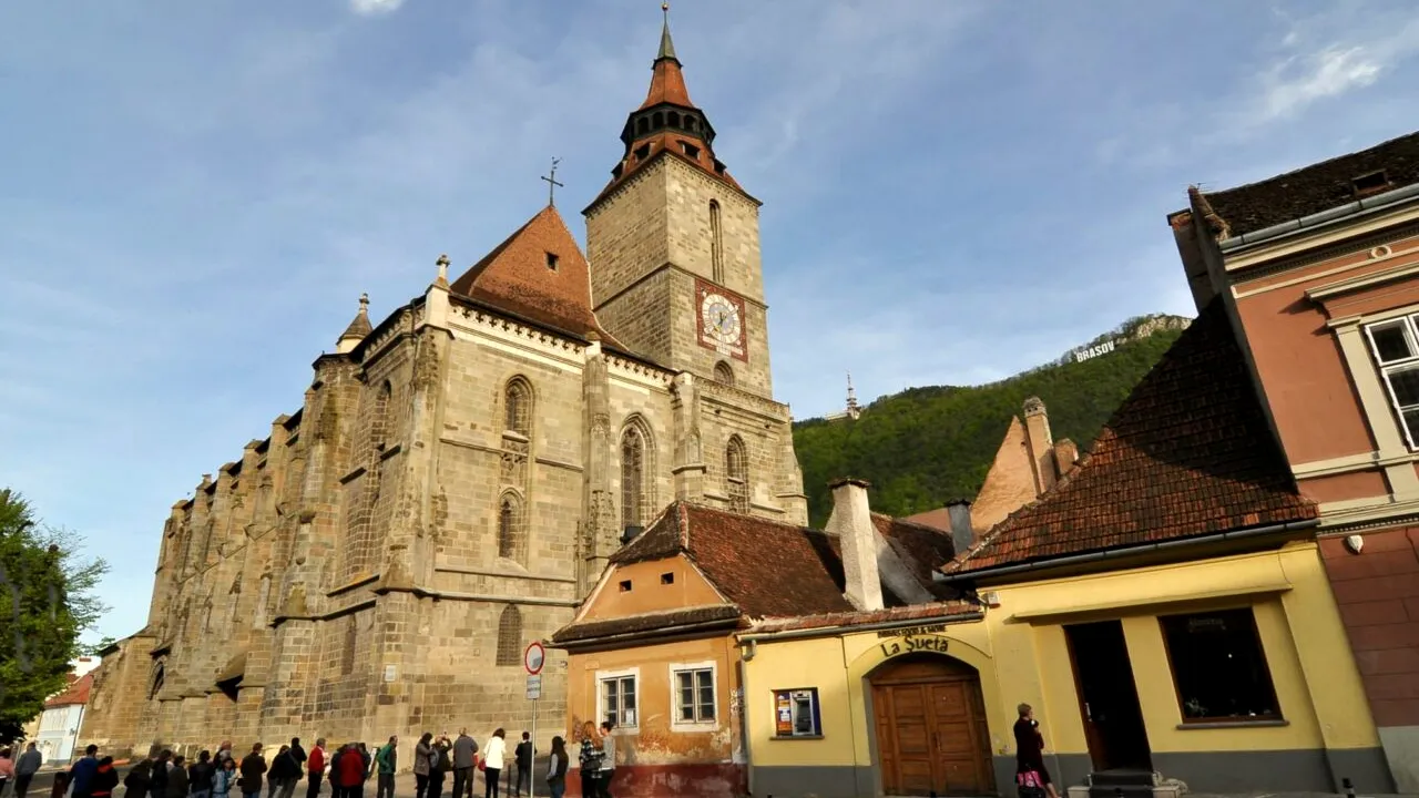 Legenda copilului de pe Biserica Neagră, o poveste plină de mister