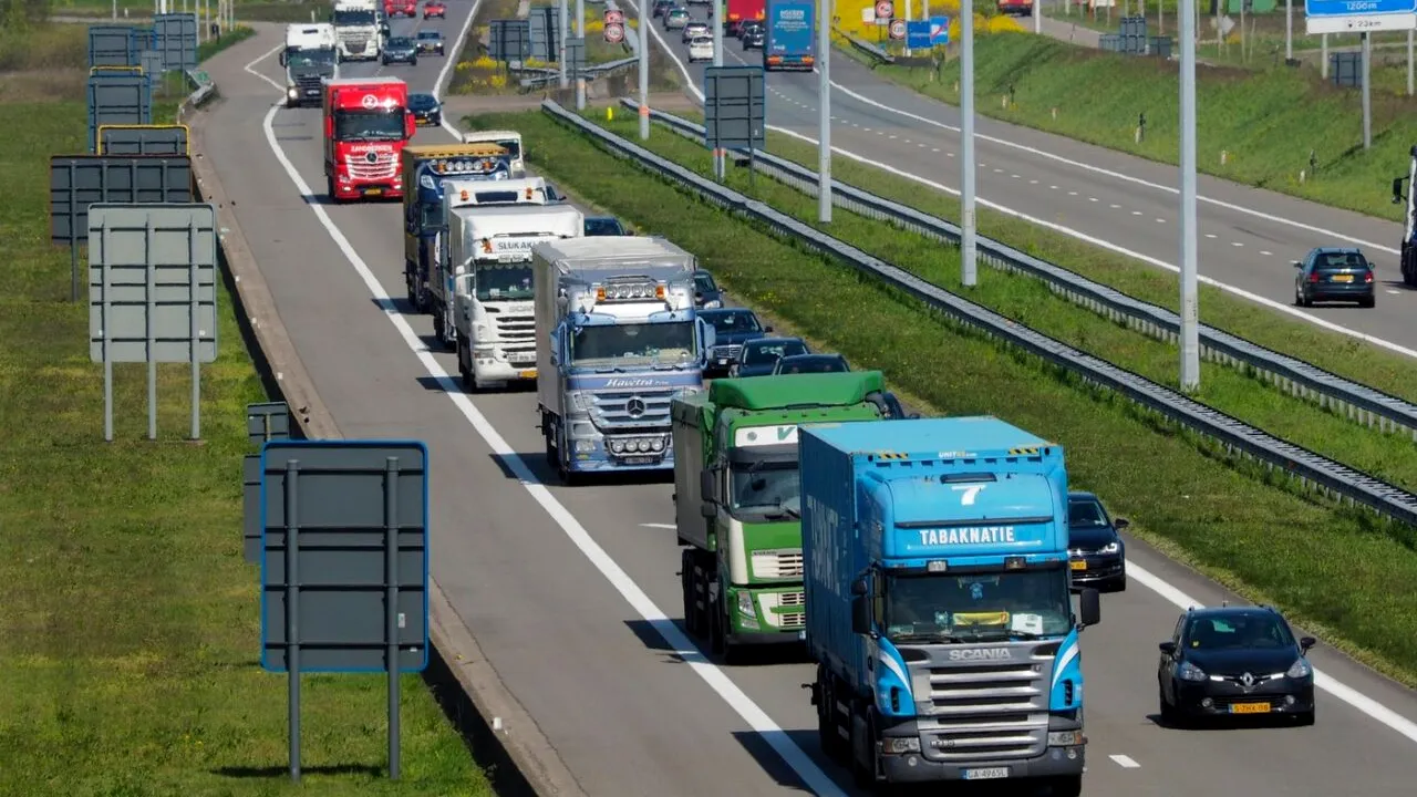 Efectul precedentului german. Olanda impune controale la TOATE FRONTIERELE TERESTRE din 9 decembrie