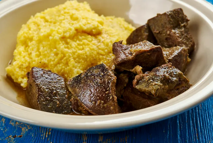 Elena și Nicolae Ceaușescu mâncau produse și preparate tradiționale, de sărbători