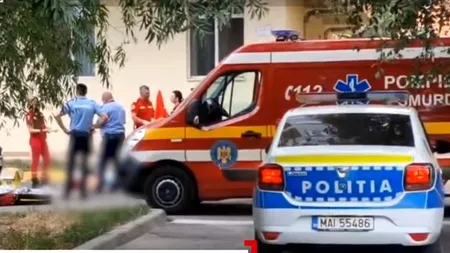 Un bărbat a MURIT după ce s-a aruncat de la etajul cinci al unei clădiri din Mamaia. Avea doar 34 de ani