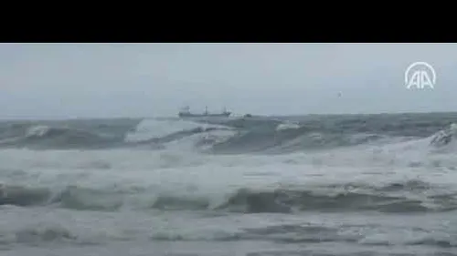 O navă rusească de transport marfă s-a scufundat în Marea Neagră, în largul coastelor provinciei Bartin din Turcia (VIDEO)