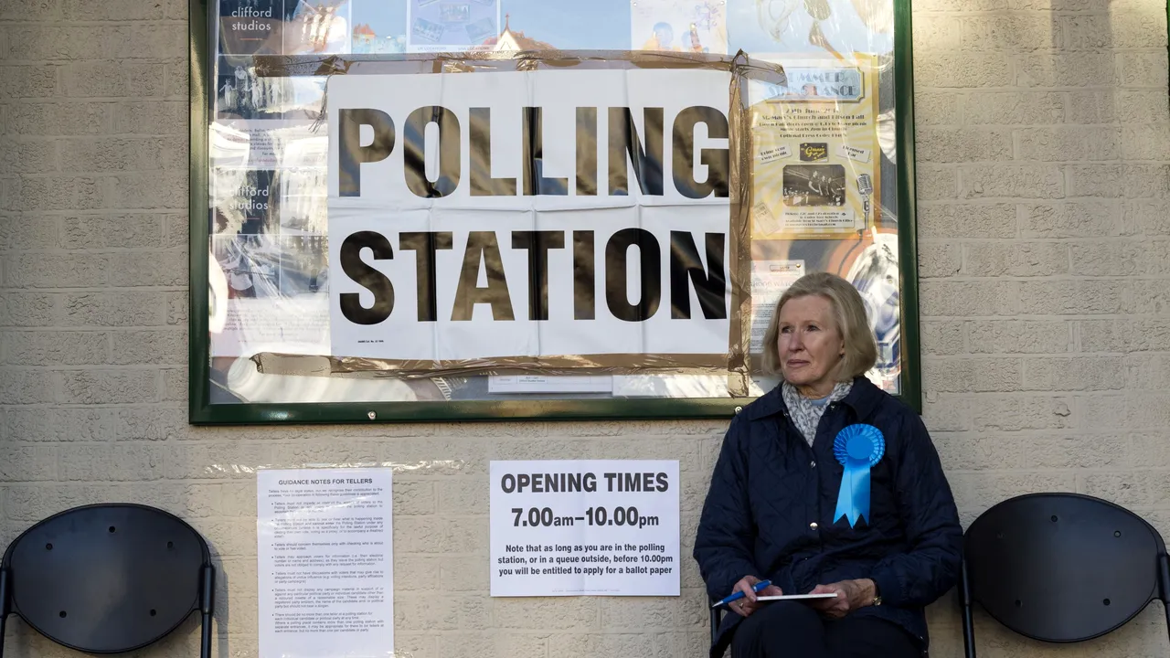 Oficiali europeni pregătesc măsuri de urgență pentru eventualitatea ieșirii Marii Britanii din UE