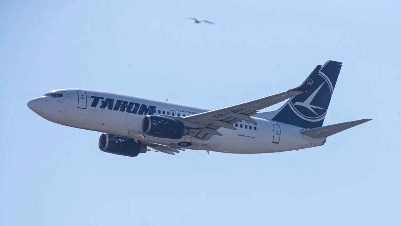 Cursele aeriene spre Orientul Mijlociu, afectate de atacul SUA și al Israel împotriva Iranului. TAROM suspendă temporar zborurile către Tel Aviv