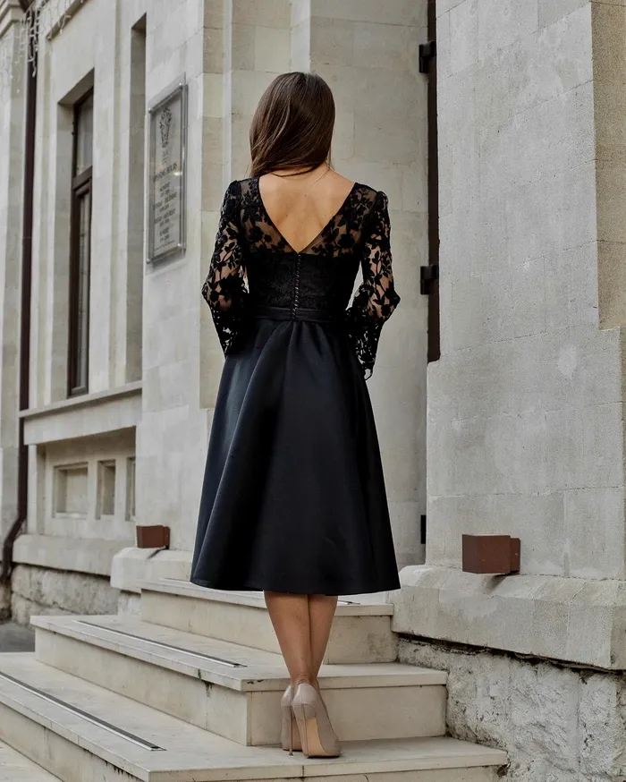 Cum a fost umilită o clientă într-un magazin vestimentar de fițe din Iași: 