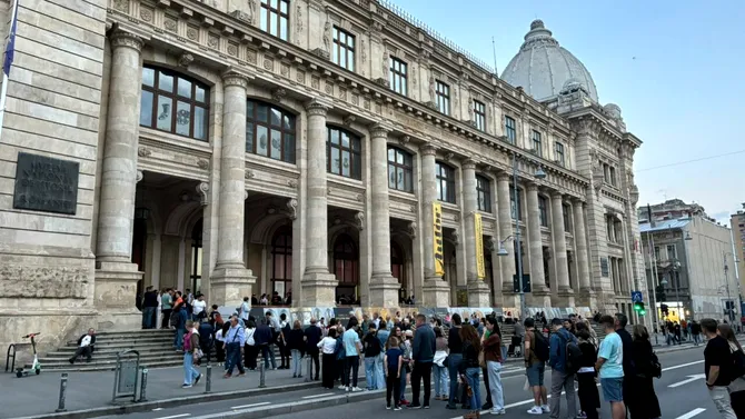 1000 de vizitatori în prima oră a Nopții Muzeelor la Muzeul Național de Istorie a României. Până când este permis accesul