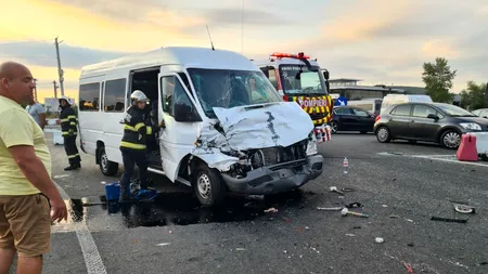 Accident grav la Lețcani, în Iași, între o camionetă și un microbuz. 9 persoane au fost rănite