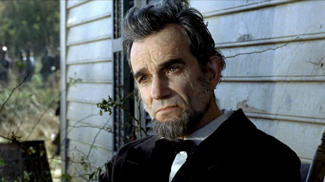 Ce i-a cerut Daniel Day-Lewis lui Steven Spielberg pentru a juca în „Lincoln”. Solicitarea excentrică a starului cu trei Oscaruri în palmares