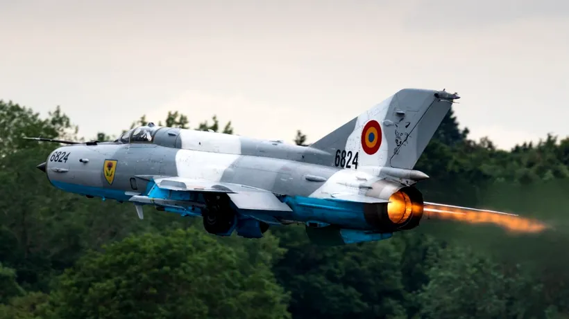VIDEO | O aeronavă MiG 21 LanceR a dispărut de pe radar în județul Constanța, în zona Cogealac - Gura Dobrogei. Elicopterul care plecase în căutarea lui s-a prăbușit, iar toți cei cinci militari de la bord au murit