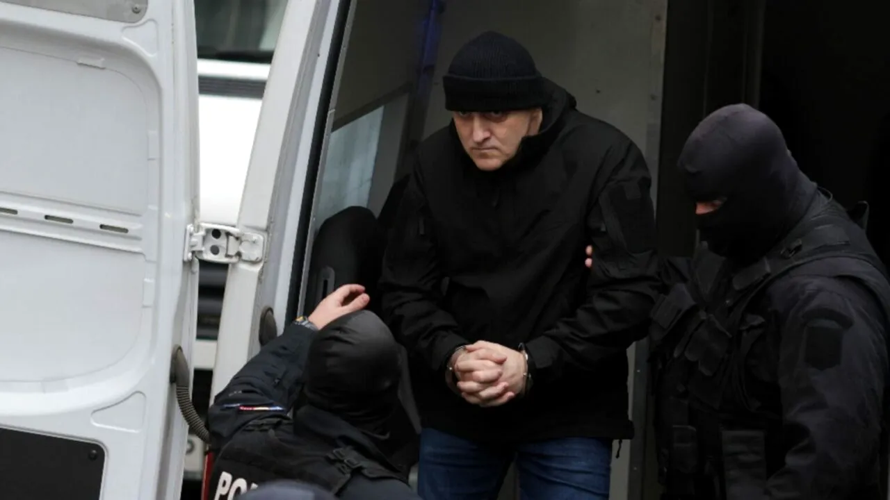 Magistrații Curții de Apel București au decis ca Horațiu Potra, fiul și nepotul său să rămână în arest preventiv