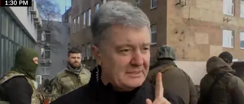 Fostul președinte al Ucrainei, Petro Poroșenko, cu arma în mână pe străzile din Kiev: „Putin nu va cuceri Ucraina”