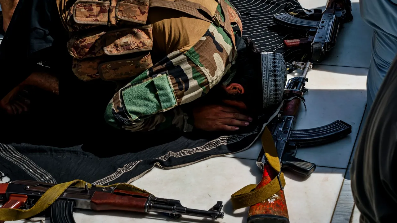 Talibanii au executat un șef de Poliție care luptase împotriva lor, deși promiseseră o amnistie generală