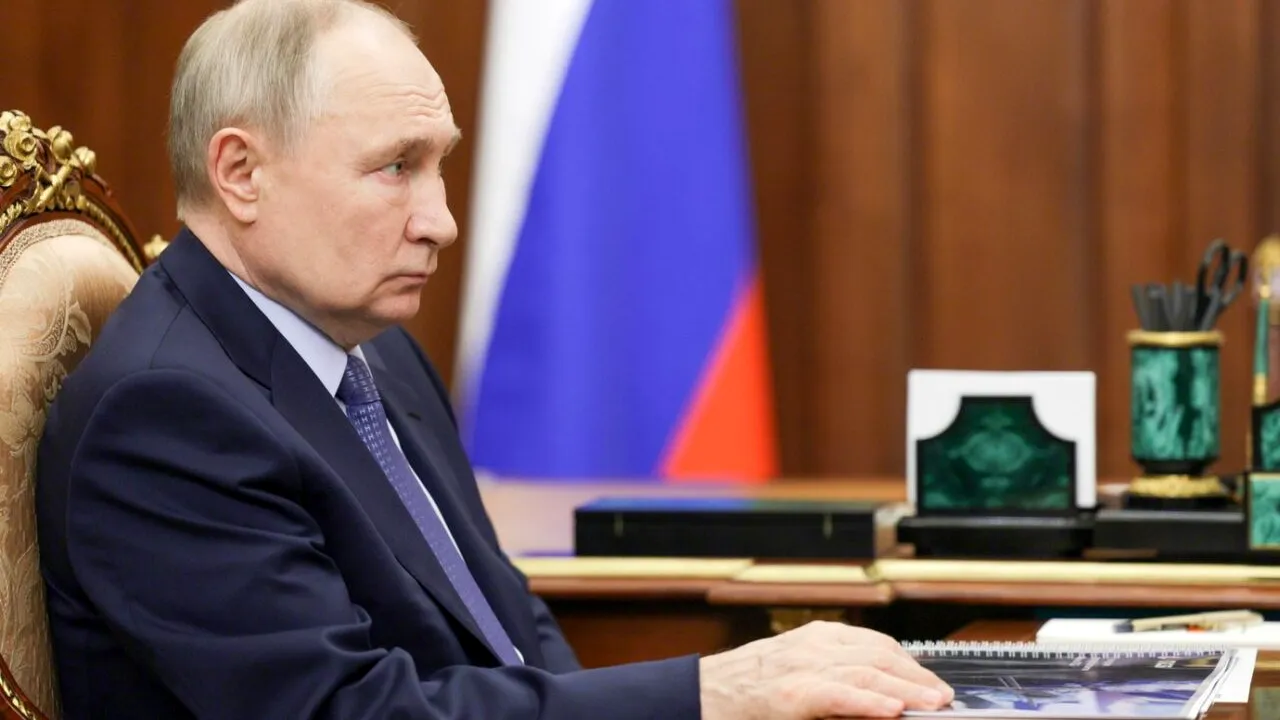 În spatele liniilor inamice. Putin vrea să îi facă pe ucrainenii din teritoriile ocupate STRĂINI în propria țară: „Încălcarea dreptului internațional”