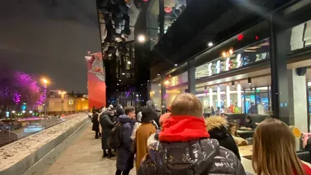 McDonald's, Coca-Cola și alte companii își suspendă operațiunile din Rusia