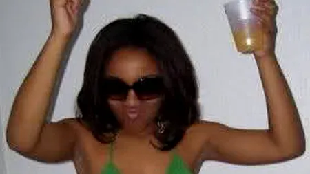 Ieșirea fiicei uneia dintre cele mai cunoscute cântărețe din lume: „Sunteți un cuplu mizerabil și un gunoi