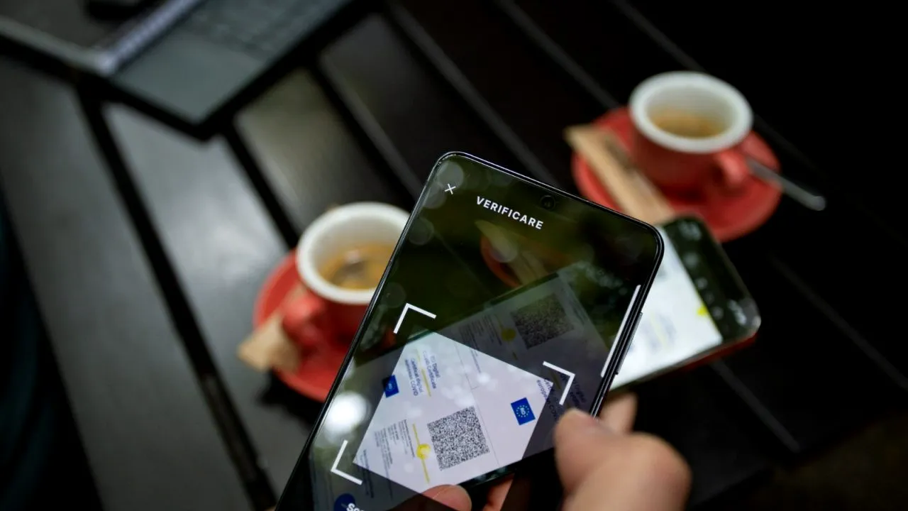 Firmele care ignoră regulile impuse pentru gestionarea pandemiei de COVID-19 vor putea avea activitatea suspendată. Legea merge la promulgare