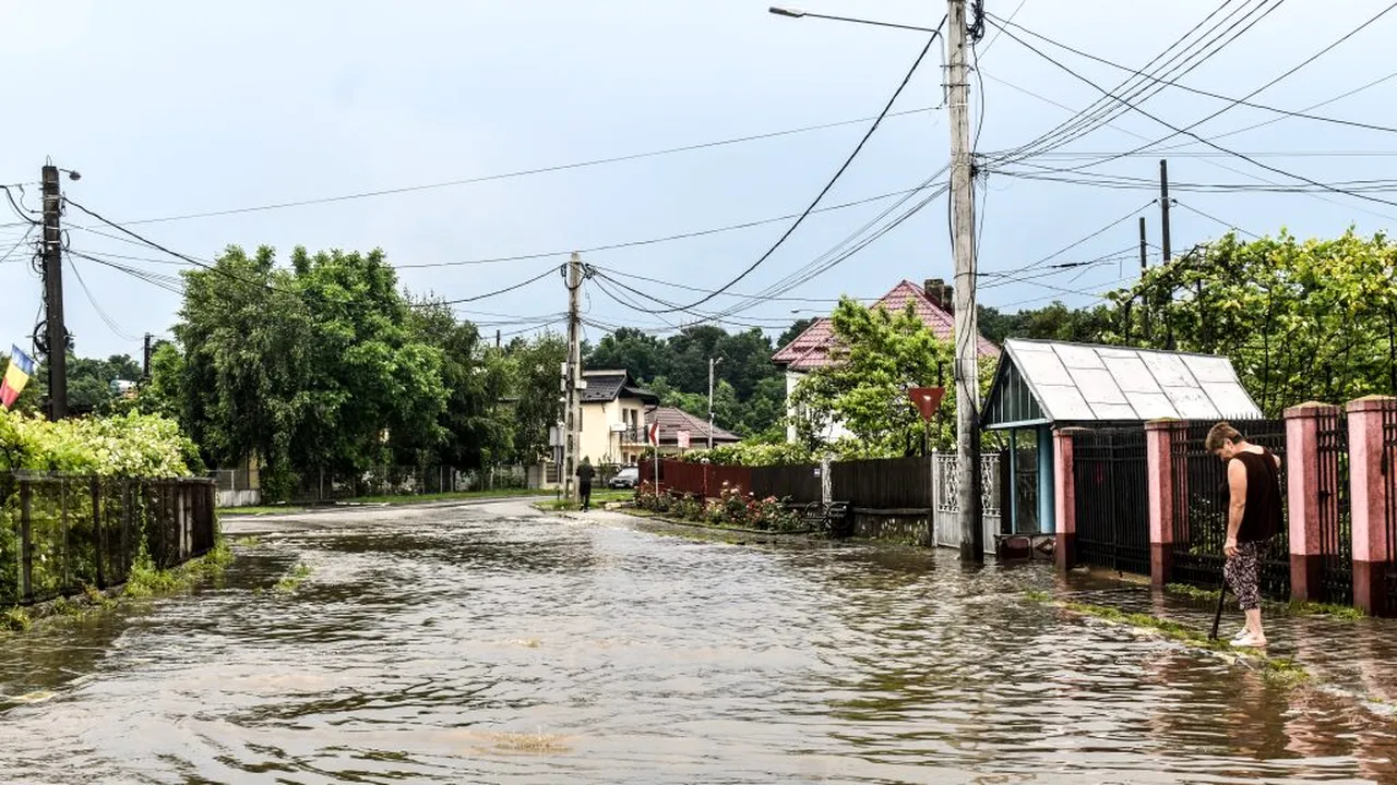 Cod galben și portocaliu de inundații în 21 de bazine hidrografice din țară. Care sunt zonele afectate