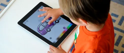 La doar 4 ani, copiii preferă iPad-ul în detrimentul jucăriilor clasice