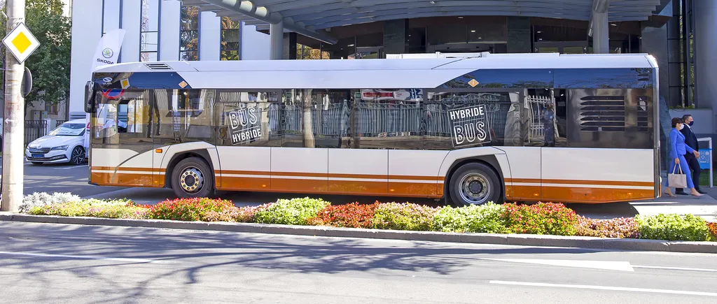 Un alt oraș mare din România a cumpărat autobuze HYBRID / Cum arată noile vehicule / GALERIE FOTO