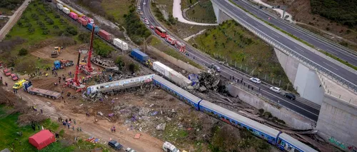 VIDEO | Momentul în care cele două trenuri se ciocnesc violent în Grecia, surprins de camere de supraveghere. Imagini terifiante