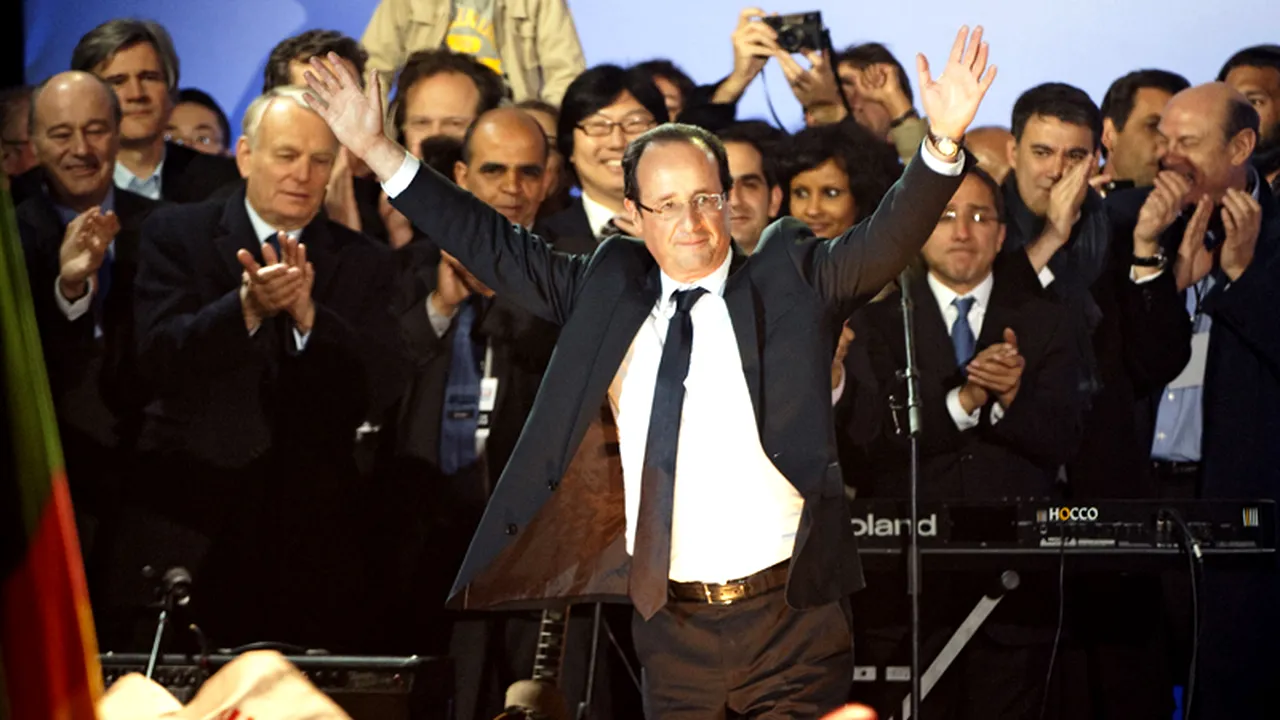 BLOOMBERG: Euro a atins un minim al ultimelor trei luni după alegerile din Franța și Grecia