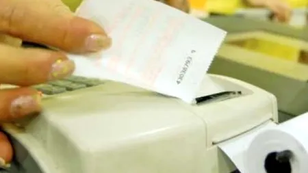 Absurdul bacșișului de 15 bani: cât costă emiterea bonului și cât ajunge la stat
