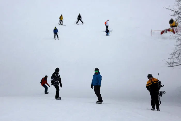 Turiști blocați în telescaun, la Straja, la două zile de la deschiderea sezonului de schi în stațiune
