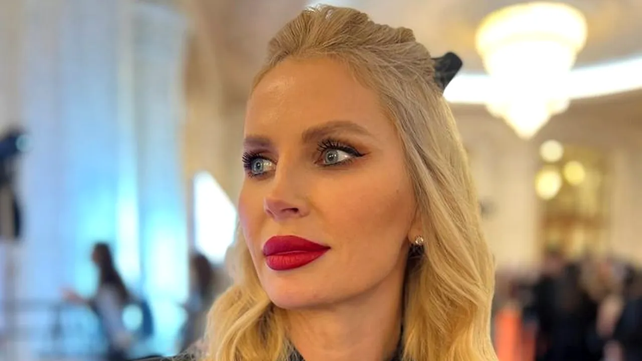 FOTO / Andreea Bănică, în costum de baie. A făcut paradă cu FORMELE ei!