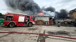 INCENDIU puternic la un depozit din București. A fost emis un mesaj RO-Alert, în urma degajării mari de fum