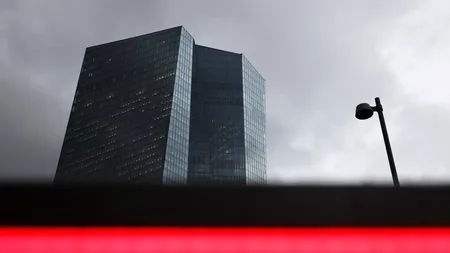 Oficial BCE: Reducerea prematură a dobânzilor riscă să aibă efecte grave asupra economiei zonei euro