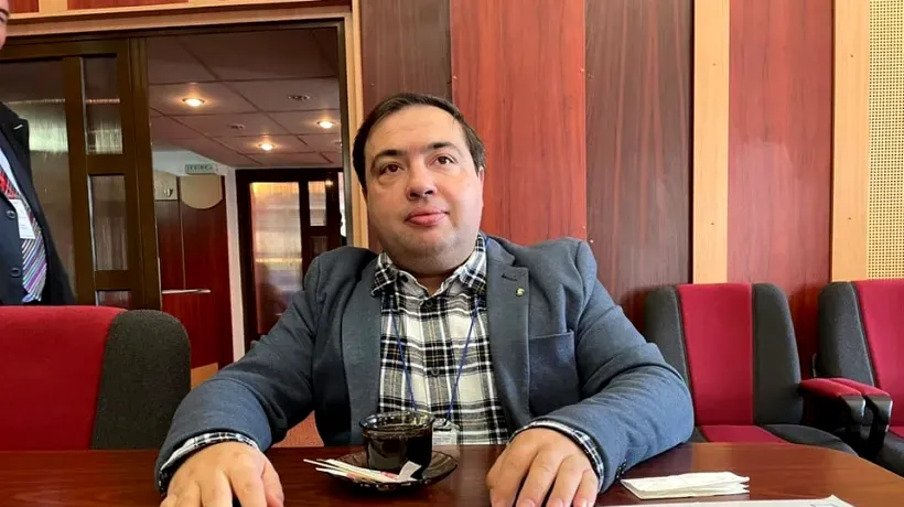 Profesorul de „etică și integritate academică” de la Universitatea Babeș-Bolyai, prins în flagrant când lua mită, a fost trimis în judecată