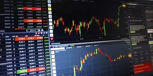 CRIZĂ FINANCIARĂ. Valoarea de piață a băncilor a pierdut jumătate de trilion de dolari