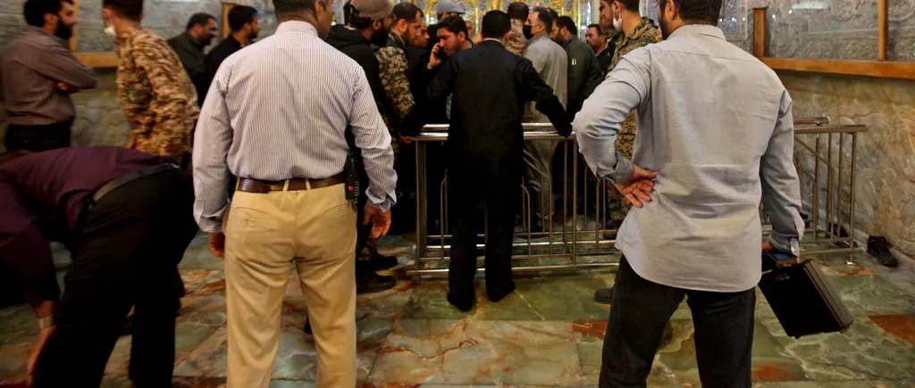 Masacru într-un lăcaș de cult din sudul Iranului. Cel puţin 15 morţi şi zeci de răniţi în urma unui atentat revendicat de gruparea Stat Islamic