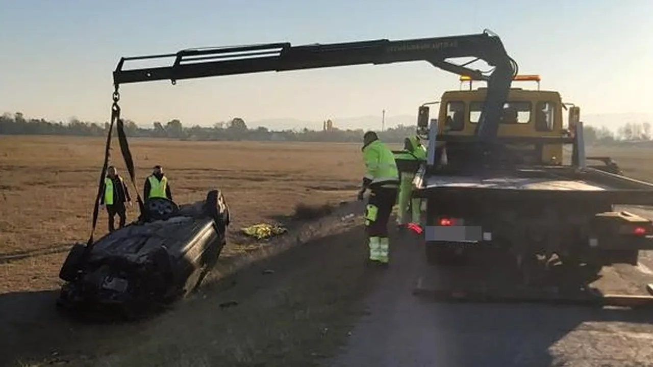 Accident grav în Arad: O mașină în care se aflau doar minori s-a răsturnat. Un adolescent de 14 ani a murit