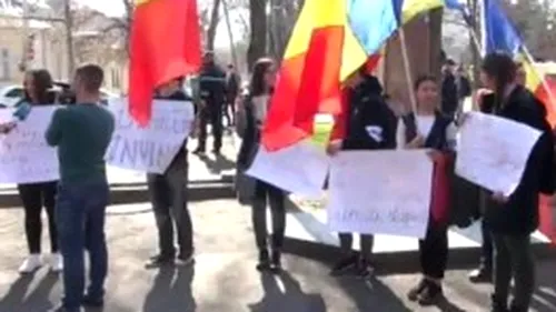 Protest în Republica Moldova față de referendumul lui Dodon. Vrem să trăim într-o țară LIBERĂ