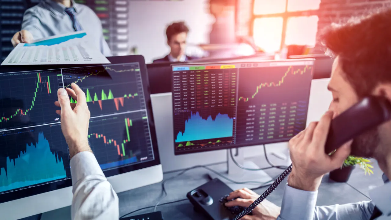 Bursele europene SCAD puternic. Ce ce întâmplă cu băncile. Acțiunile Credit Suisse au căzut cu mai mult de 24%