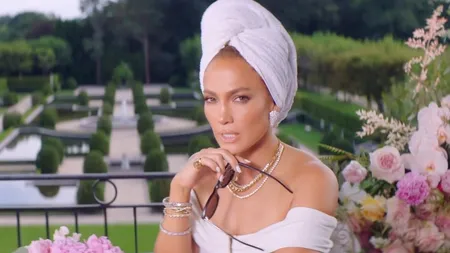 Jennifer Lopez a pozat nud pentru coperta noului single!