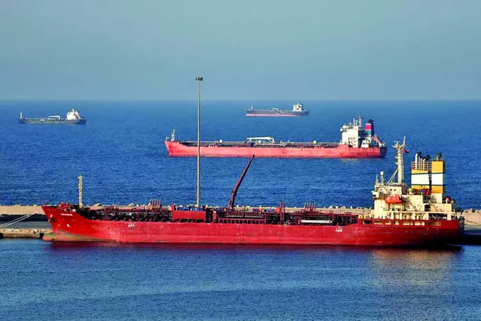 Iranul deschide Strâmtoarea Ormuz, dar nu pentru toată lumea