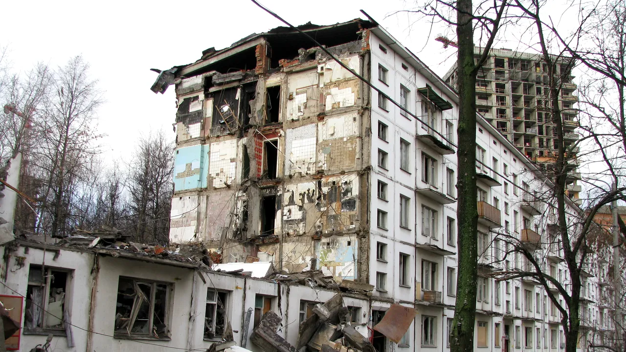 Proiect gigantic la Moscova: se dărâmă 8.500 de blocuri vechi. 1,5 milioane de oameni vor fi mutați obligatoriu în blocuri noi