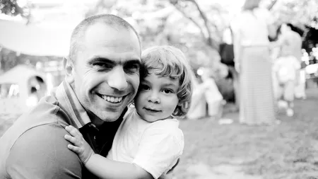 „Dă-mi 1 leu, te rog, ca să construim un spital pentru copii