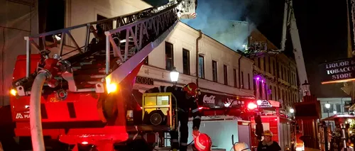 Incendiu în CENTRUL VECHI al Capitalei: Mai multe persoane au fost EVACUATE. Cluburile și restaurantele, VERIFICATE de Poliția Locală