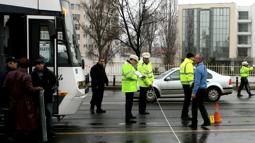 Un bărbat a fost lovit de un tramvai în zona stației RATB de pe Bulevardul Pallady din Capitală 