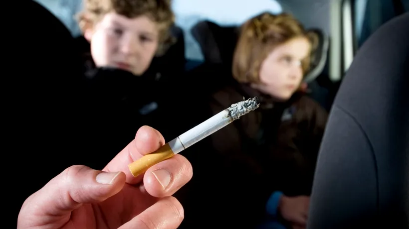 Marea Britanie vrea să interzică fumatul în mașinile care transportă copii. Când va intra în vigoare noua lege