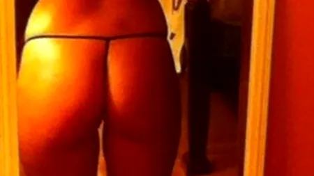 O profesoară a fost DATĂ AFARĂ după ce a ieșit la iveală că a făcut sex cu un elev